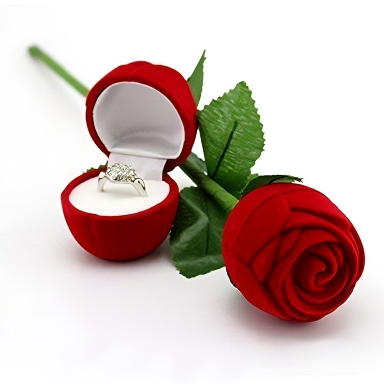 Elegant Velvet Rose Ring Box – Perfect for Engagements, Weddings, and Gift Presentations